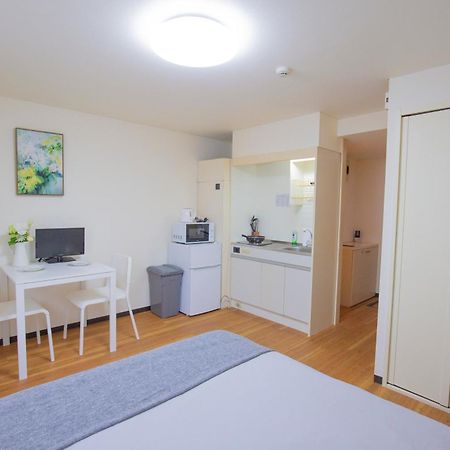 Charming Guesthouse In The Heart Of Okubo 丶steps To Metro And Convenient Travel! Eos11 Tokyo Exterior photo
